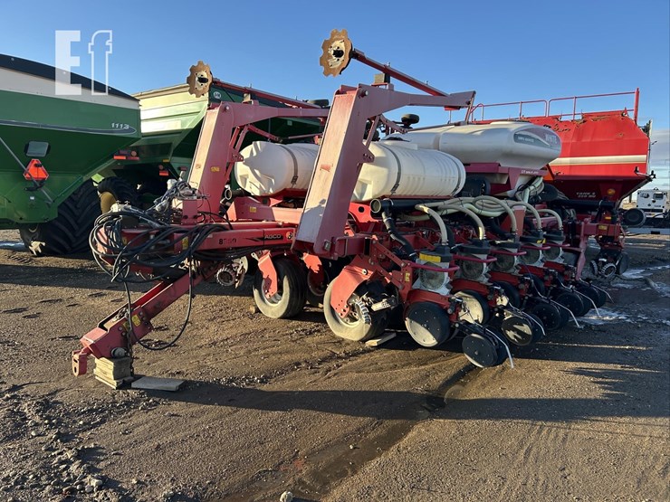 2009-white-8516-image-1