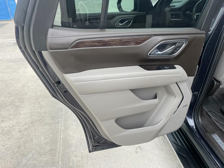 2023-chevrolet-tahoe-image-53