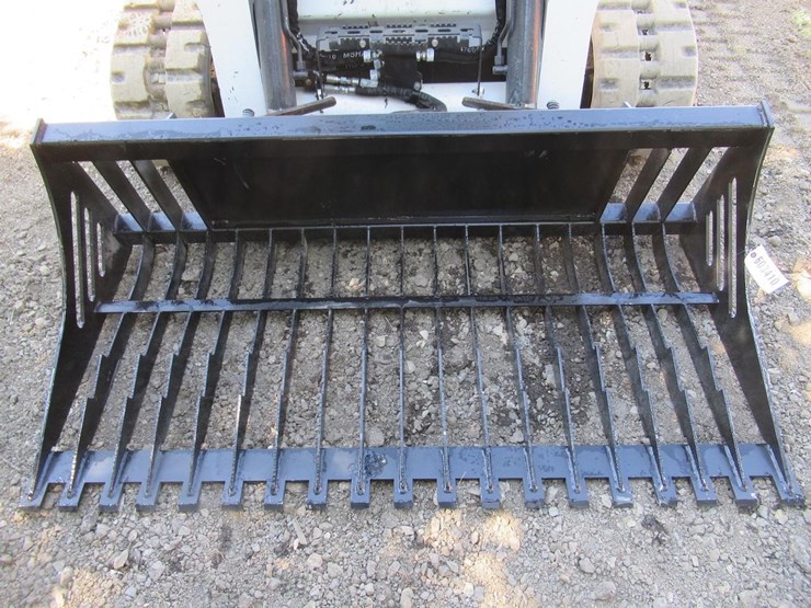 wildcat-72"-skid-steer-skeleton-bucket-image-3