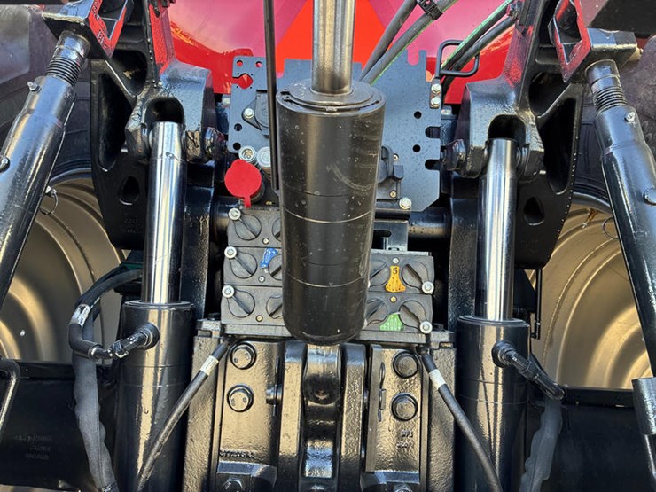 2024-case-ih-magnum-310-afs-connect-image-31