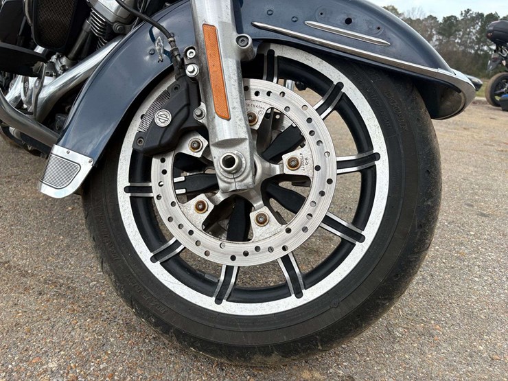 2020-harley-davidson-road-king-police-motorcycle-(26,595-miles)-image-7