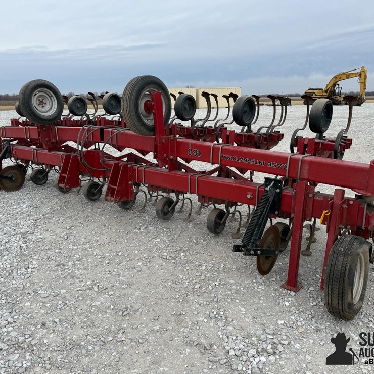 CASE IH 183