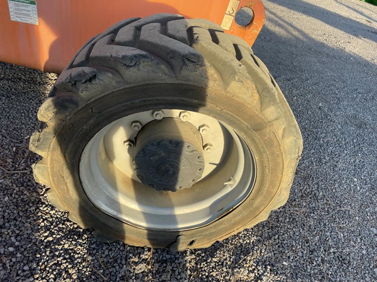 2007-jlg-800s-image-16