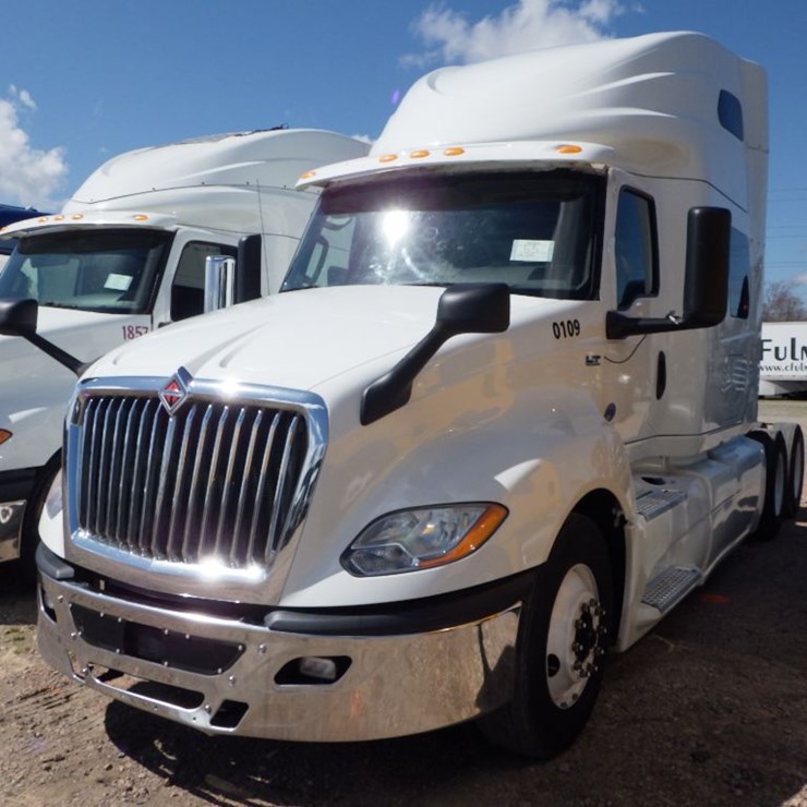 2019 INTERNATIONAL LT