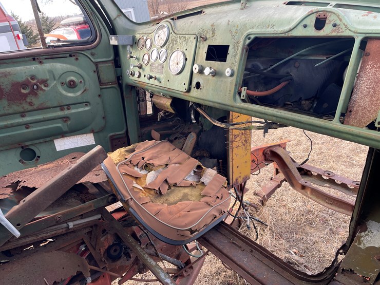 #4209-•-mack-truck-frame-image-15