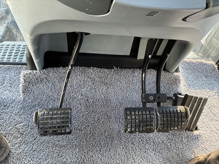 2005-challenger-mt635b-image-66