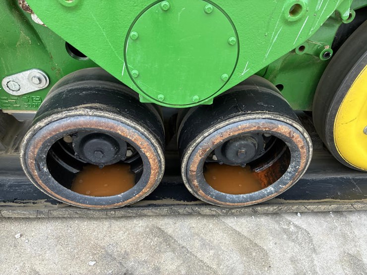 2021-john-deere-8rx-410-image-51