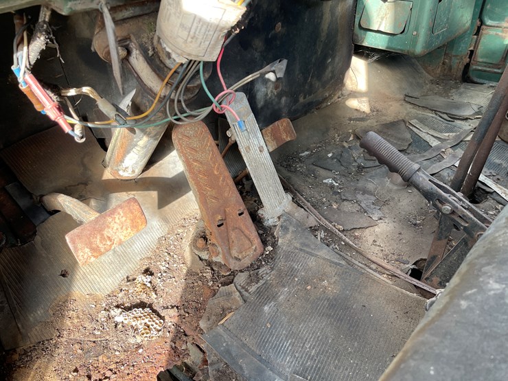 1963-mack-b61-image-27