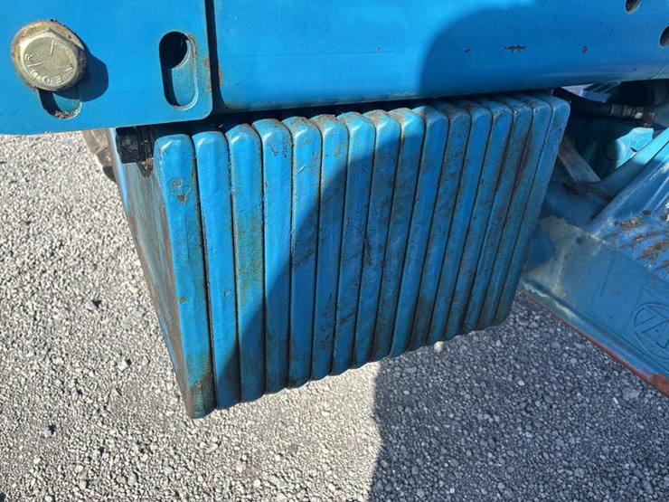 1990-ford-8730-image-12