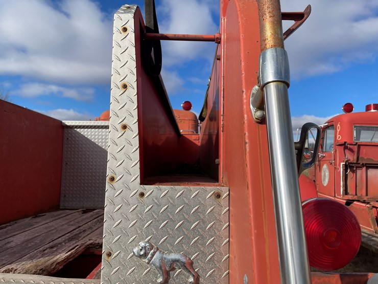 1951-mack-fire-apparatus-image-20