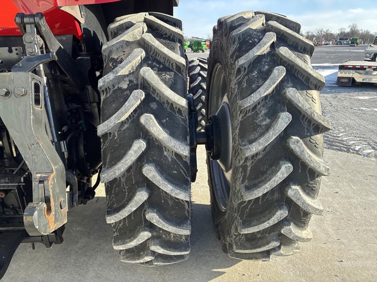 2011-case-ih-magnum-315-image-57