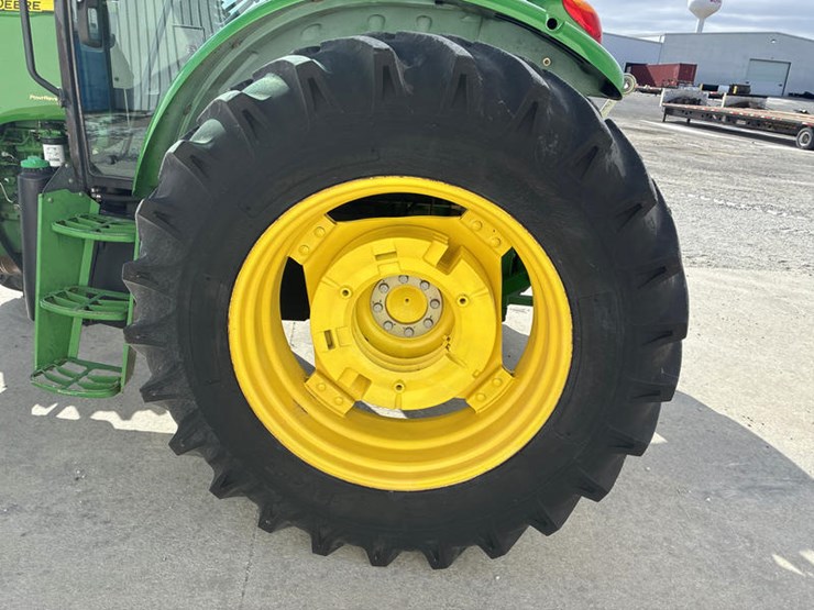 2009-john-deere-6115d-image-52