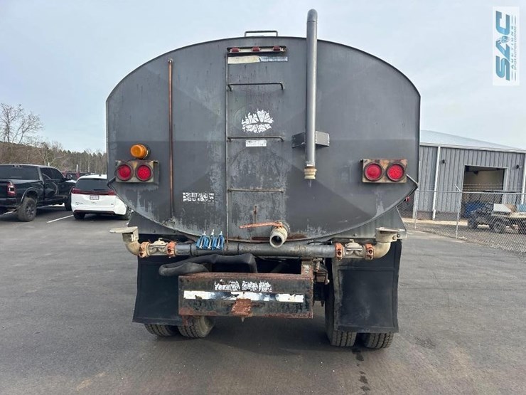 1994-ford-l9000-image-7