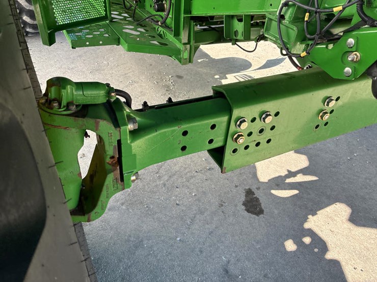 2012-john-deere-s670-image-38
