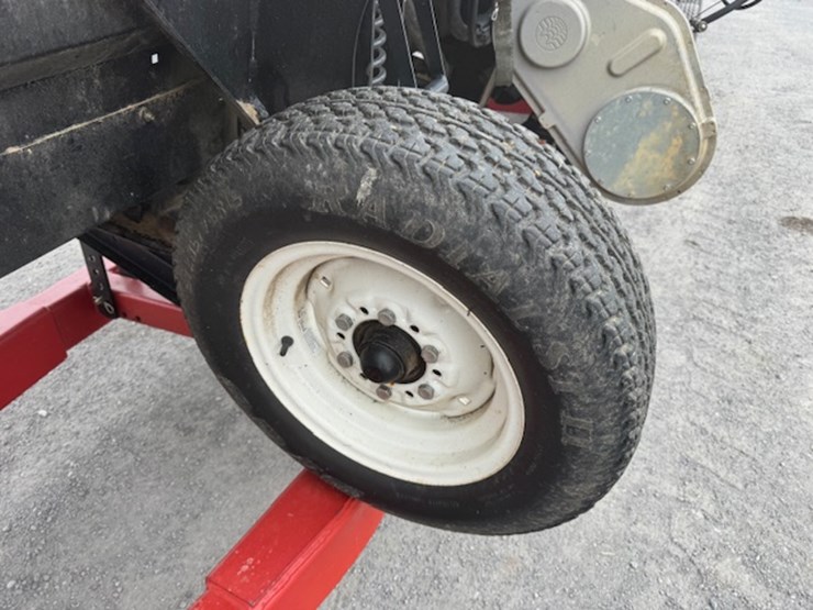 2013-case-ih-2162-image-3