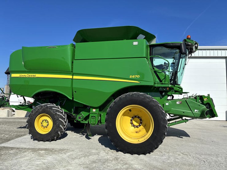 2013-john-deere-s670-image-3