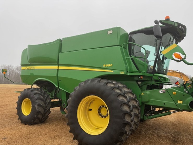 2014-john-deere-s680-image-1