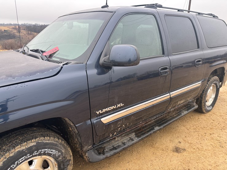 2003-gmc-yukon-image-8