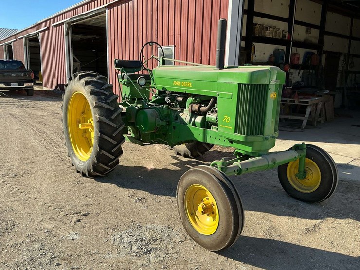 john-deere-70-image-3