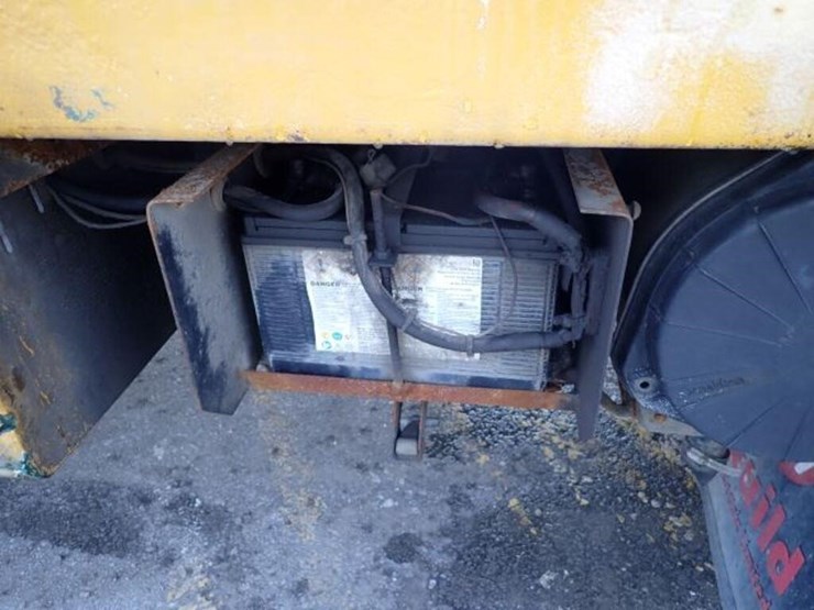 1998-gmc-t4-series-s/a-bucket-truck-1gdp7c1c0wj519-image-50