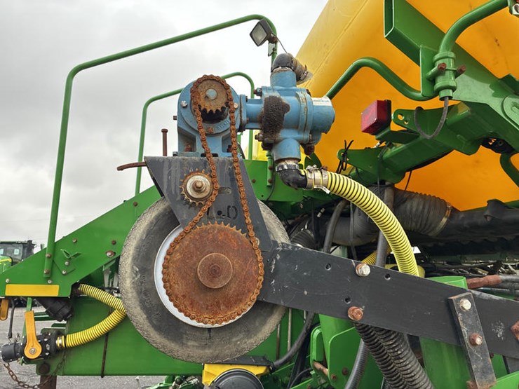 2019-john-deere-1775-image-71