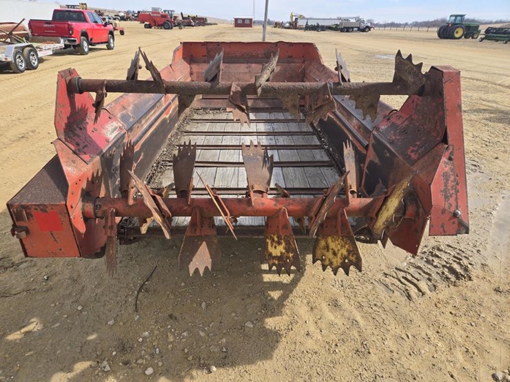 new-holland-513-image-8