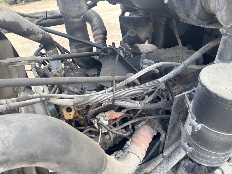 2006-peterbilt-357-image-6