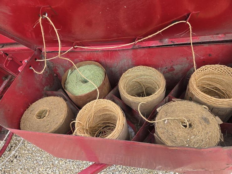 new-holland-315-image-10