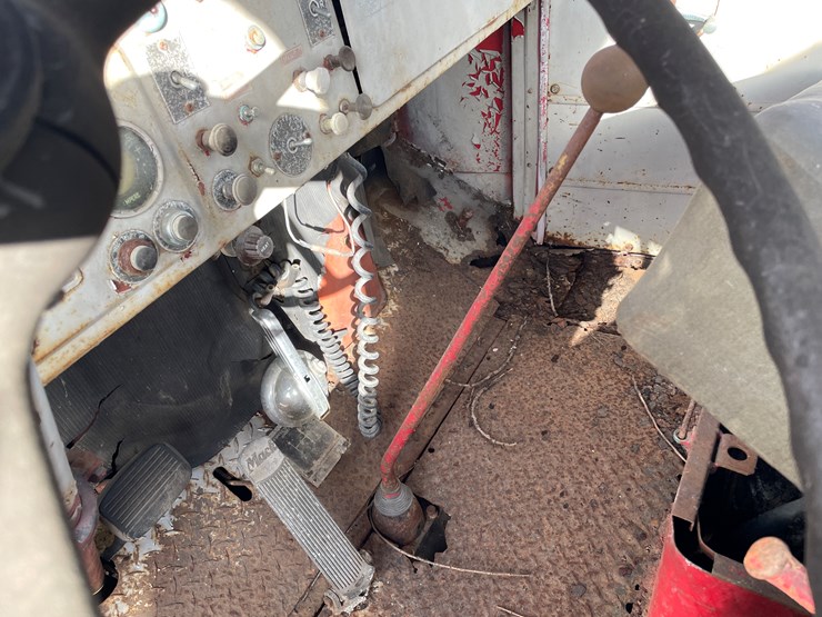 1951-mack-fire-apparatus-image-29