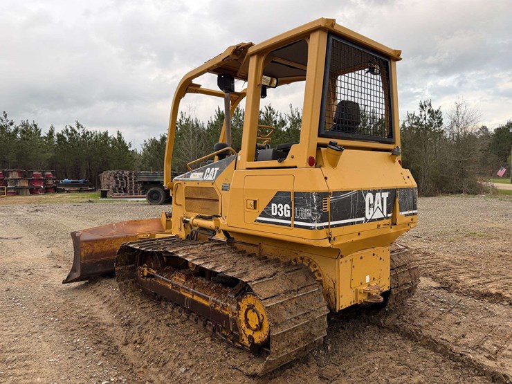 2007-caterpillar-d3g-lgp-image-4