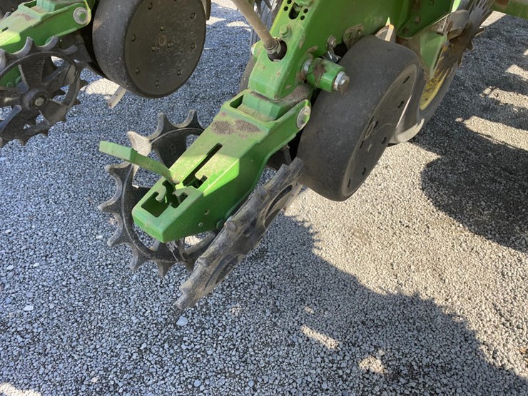 2004-john-deere-db90-image-71