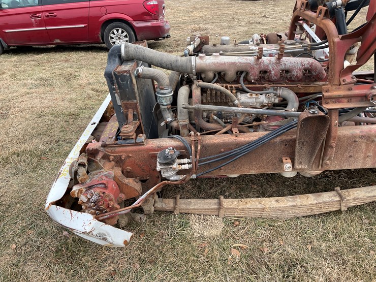 #4226-•-mack-midliner-6-cylinder-diesel-engine-image-9