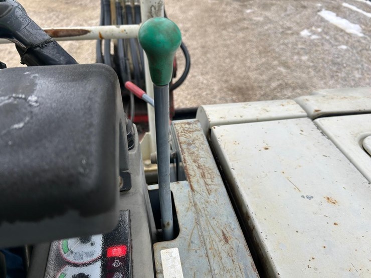 takeuchi-tb250-image-44