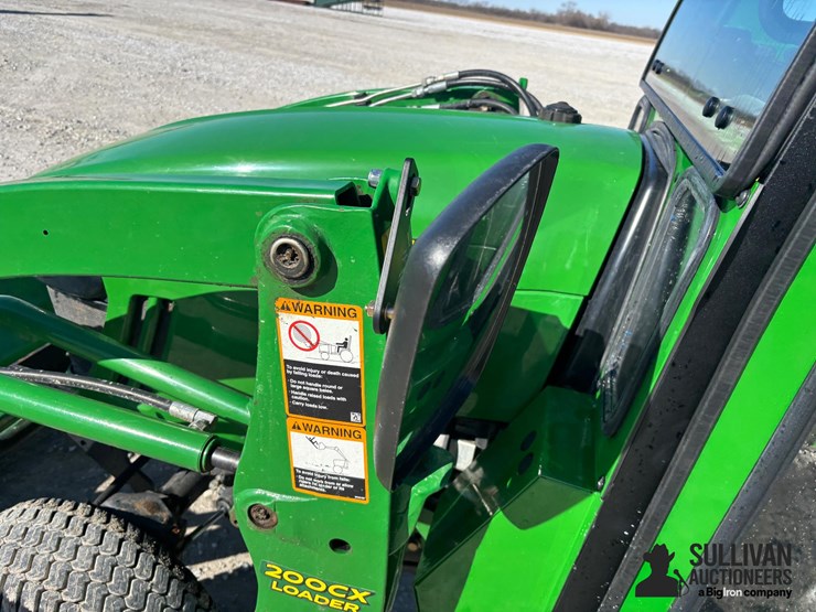 2011-john-deere-2320-image-15