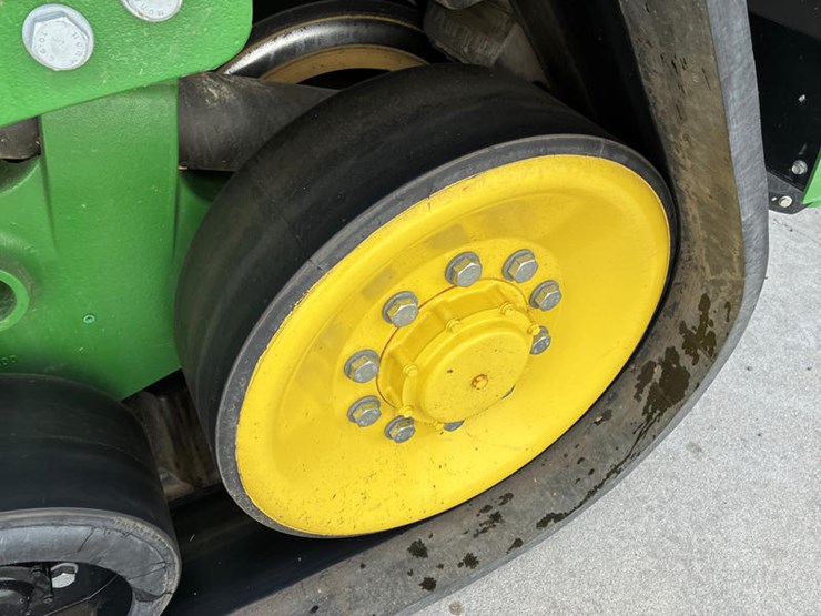 2023-john-deere-9rx-590-image-51