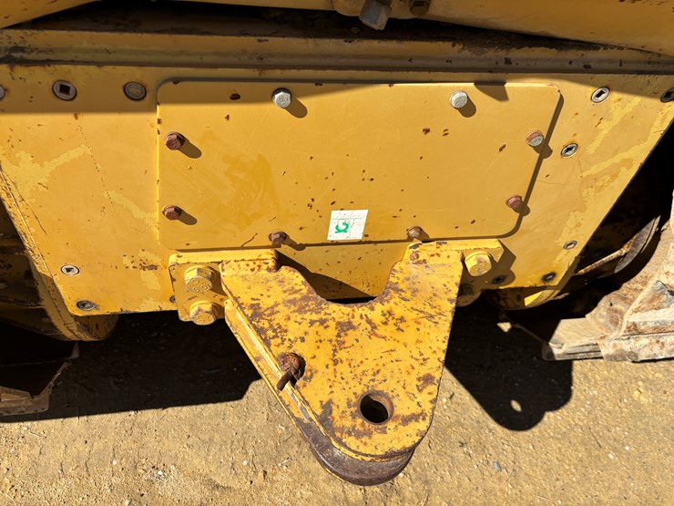 2005-caterpillar-d5g-xl-image-23