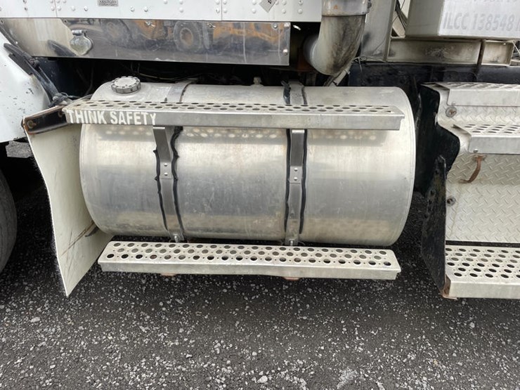 2000-caterpillar-c12-image-12