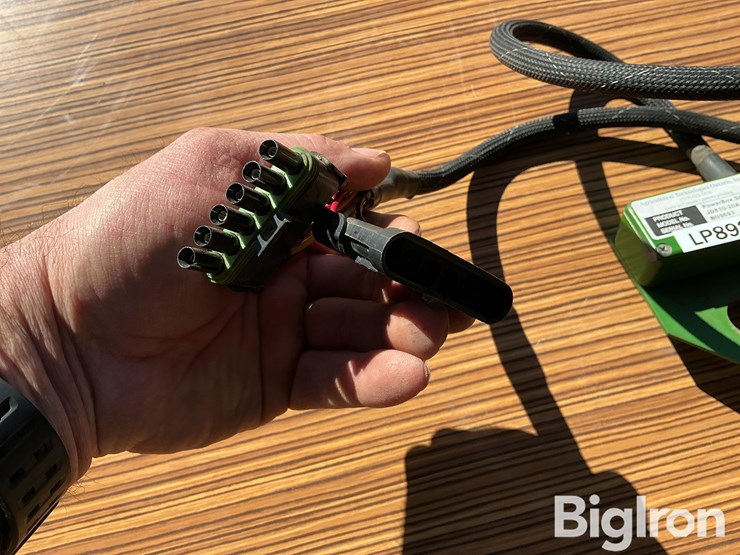 john-deere-8000-image-9