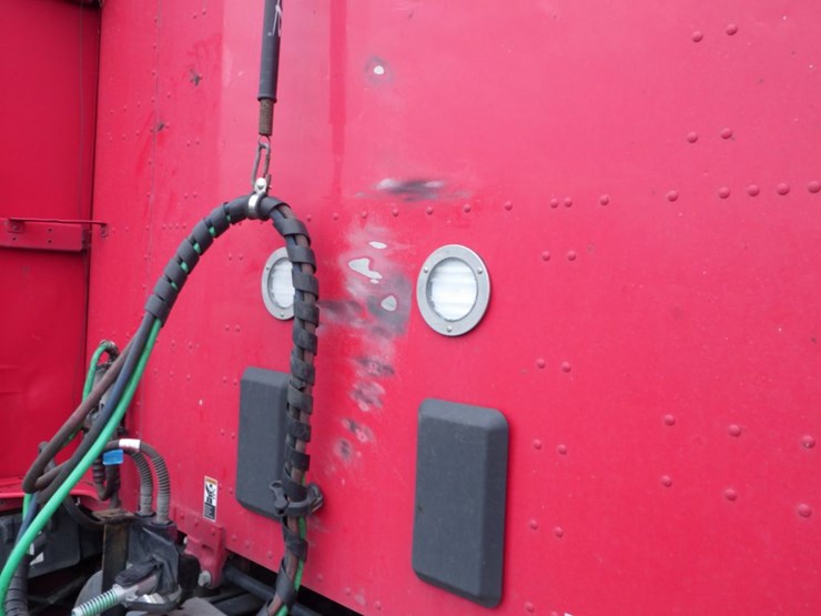 2022-kenworth-t680-image-12