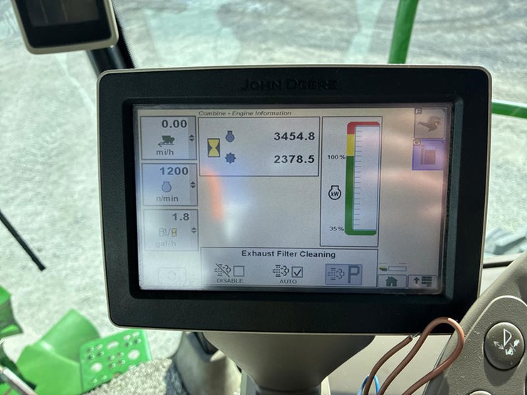 2012-john-deere-s670-image-105