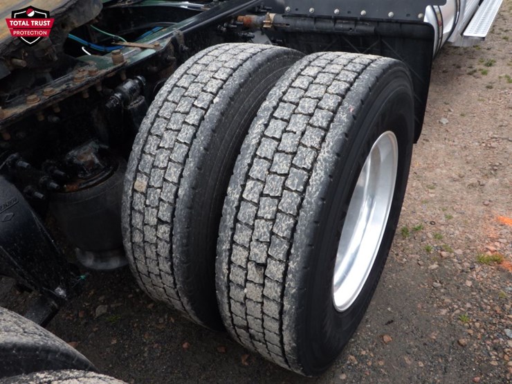 2021-freightliner-cascadia-116-image-5