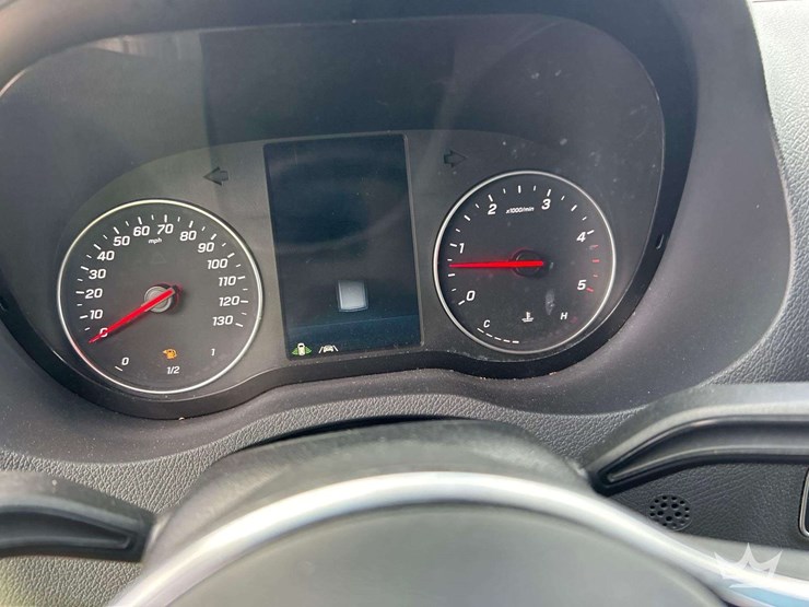 2021-mercedes-benz-sprinter-4500-image-12