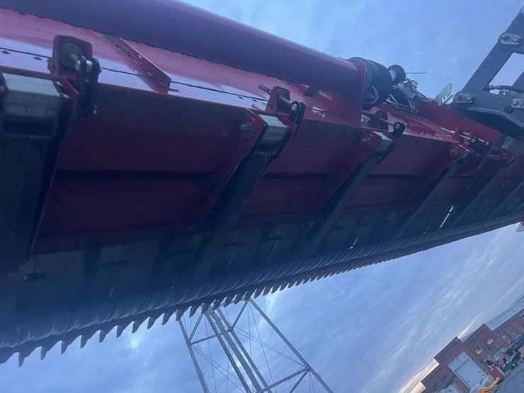 2011-case-ih-3020-image-26