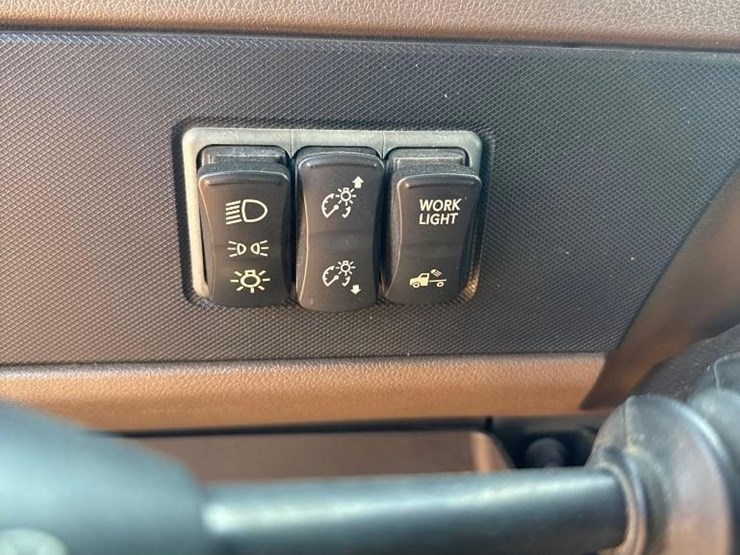 2017-international-hx620-image-94