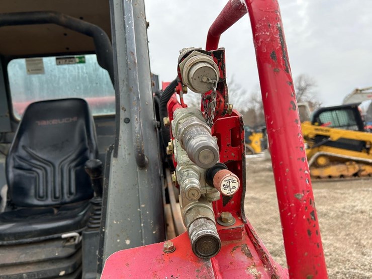 2019-takeuchi-tl10v2-image-11