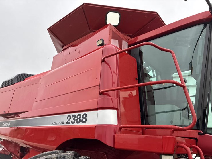 2000-case-ih-2388-image-11
