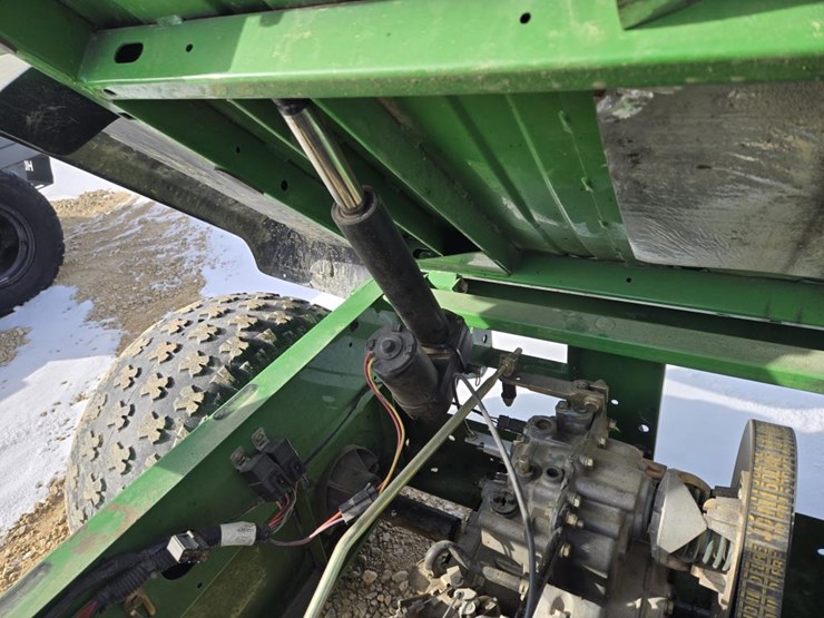 2010-john-deere-2010-image-11