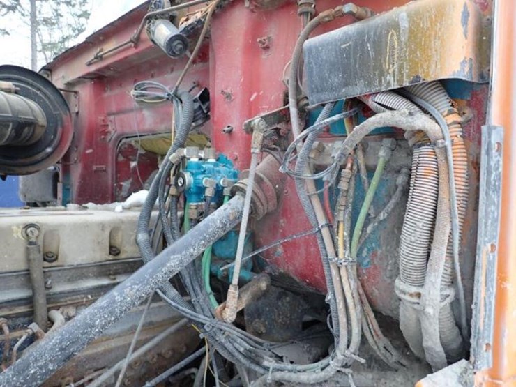 1990-white-gmc-t/a-water-truck-4v2bdbme1ln633643-image-43