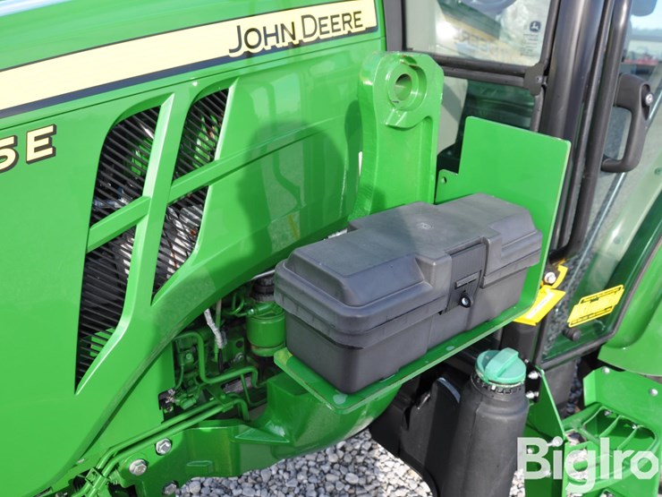 2022-john-deere-5055e-image-11