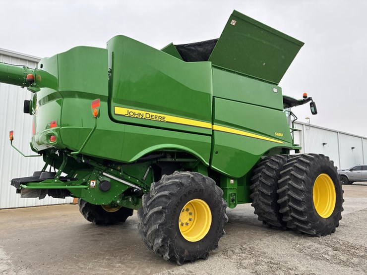 2017-john-deere-s680-image-4